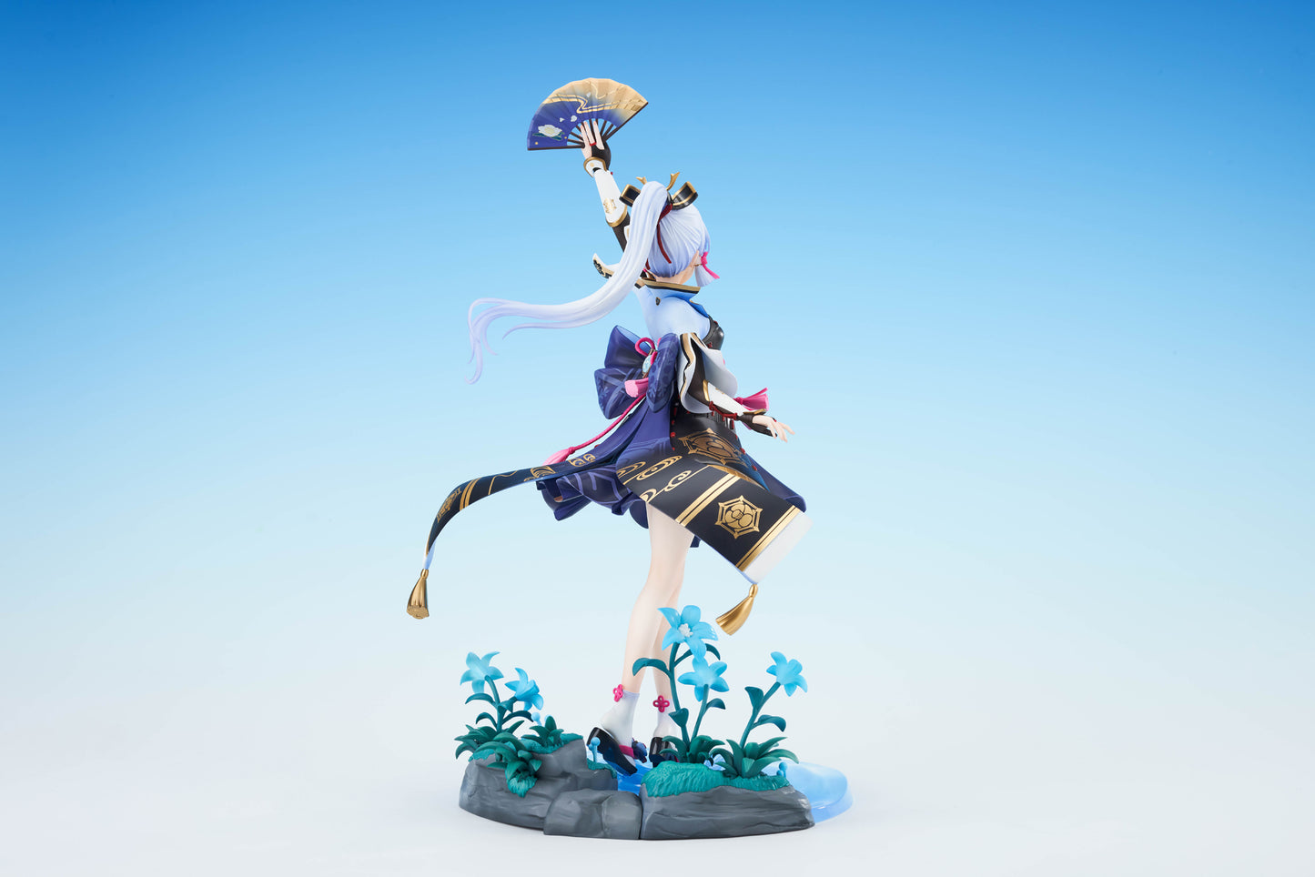 Genshin Impact Figure - Kamisato Ayaka - Shirasagi Hyouka Ver. - 1/7 Scale Figure