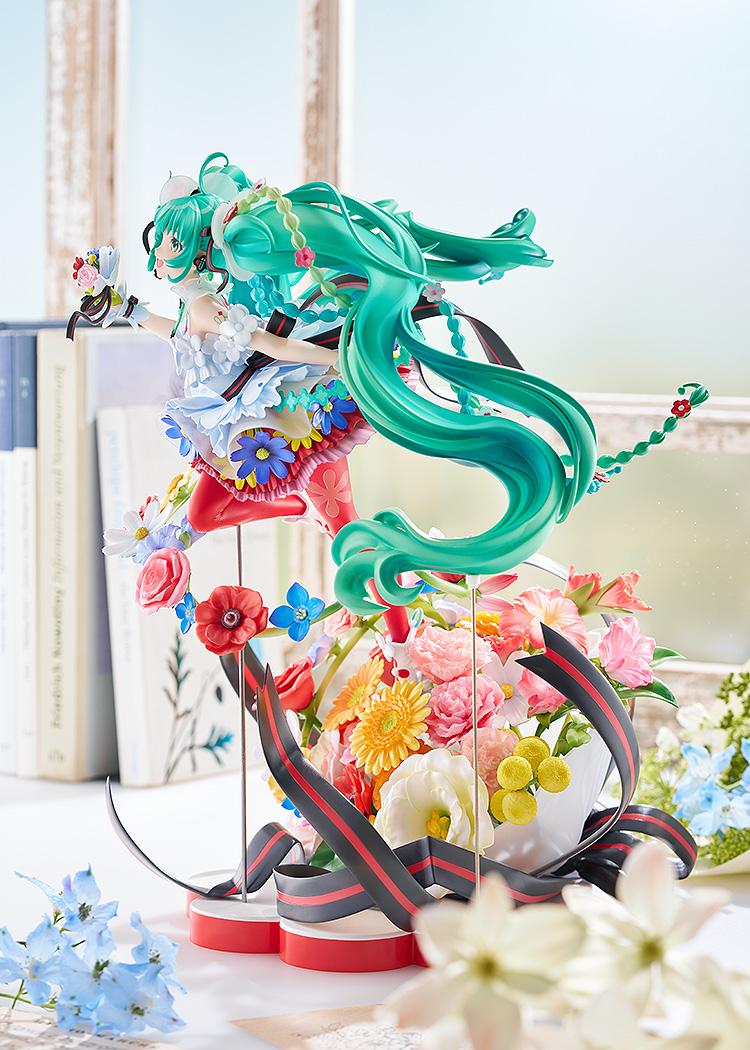 (Pre-Order) Hatsune Miku - JAPAN LIVE TOUR 2025 - BLOOMING - 1/7 Scale Figure