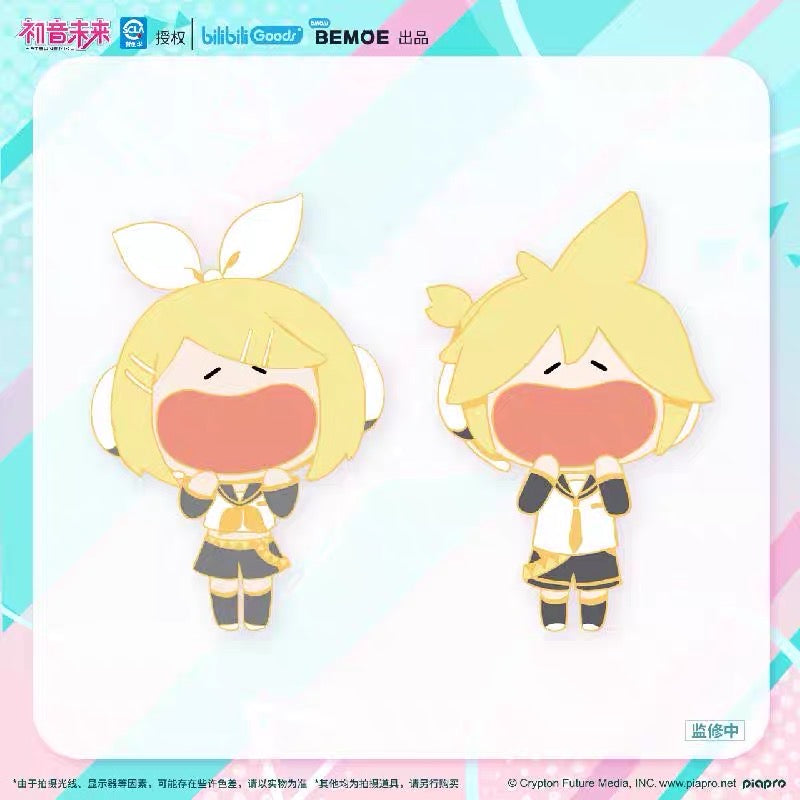 Hatsune Miku - UWA series - Enamel Pins