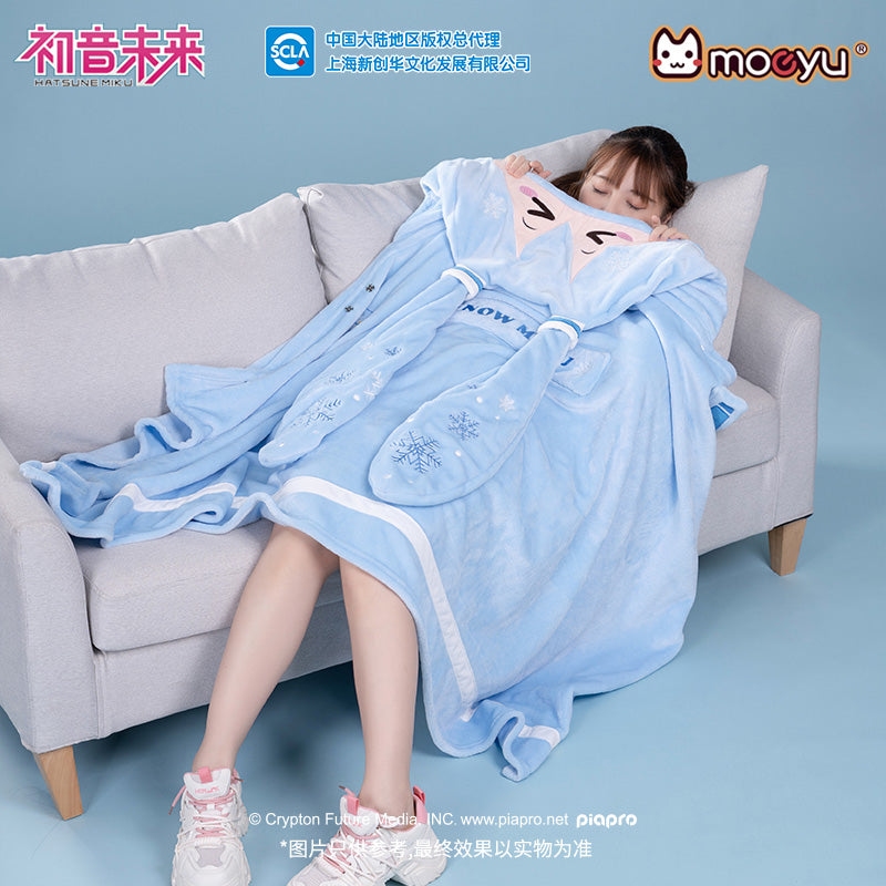 (Pre-Order) Hatsune Miku - Moeyu - Snow Miku Hooded Blanket