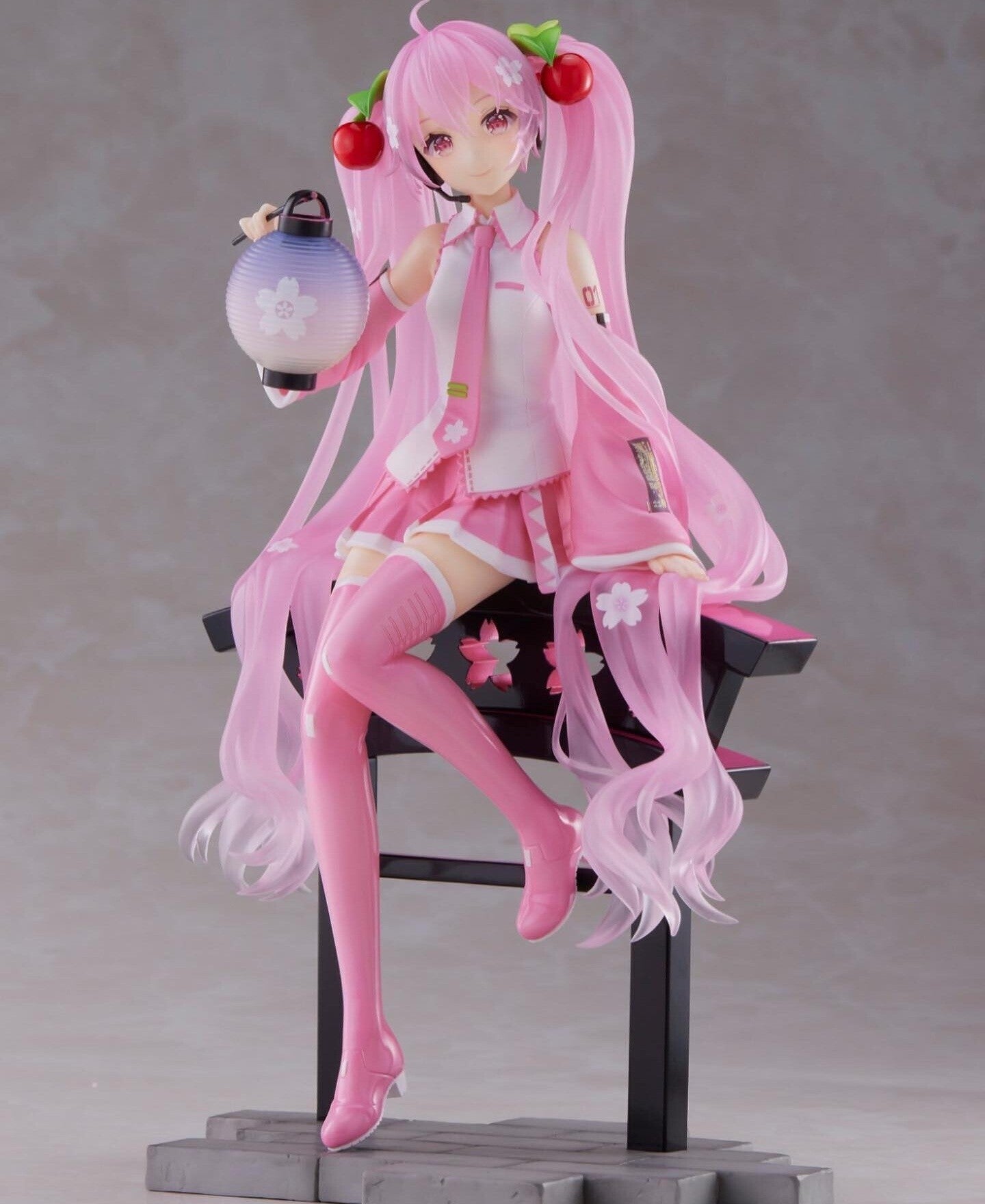 Hatsune Miku - Artist MasterPiece+ - Sakura Lantern Ver. - Prize Figure
