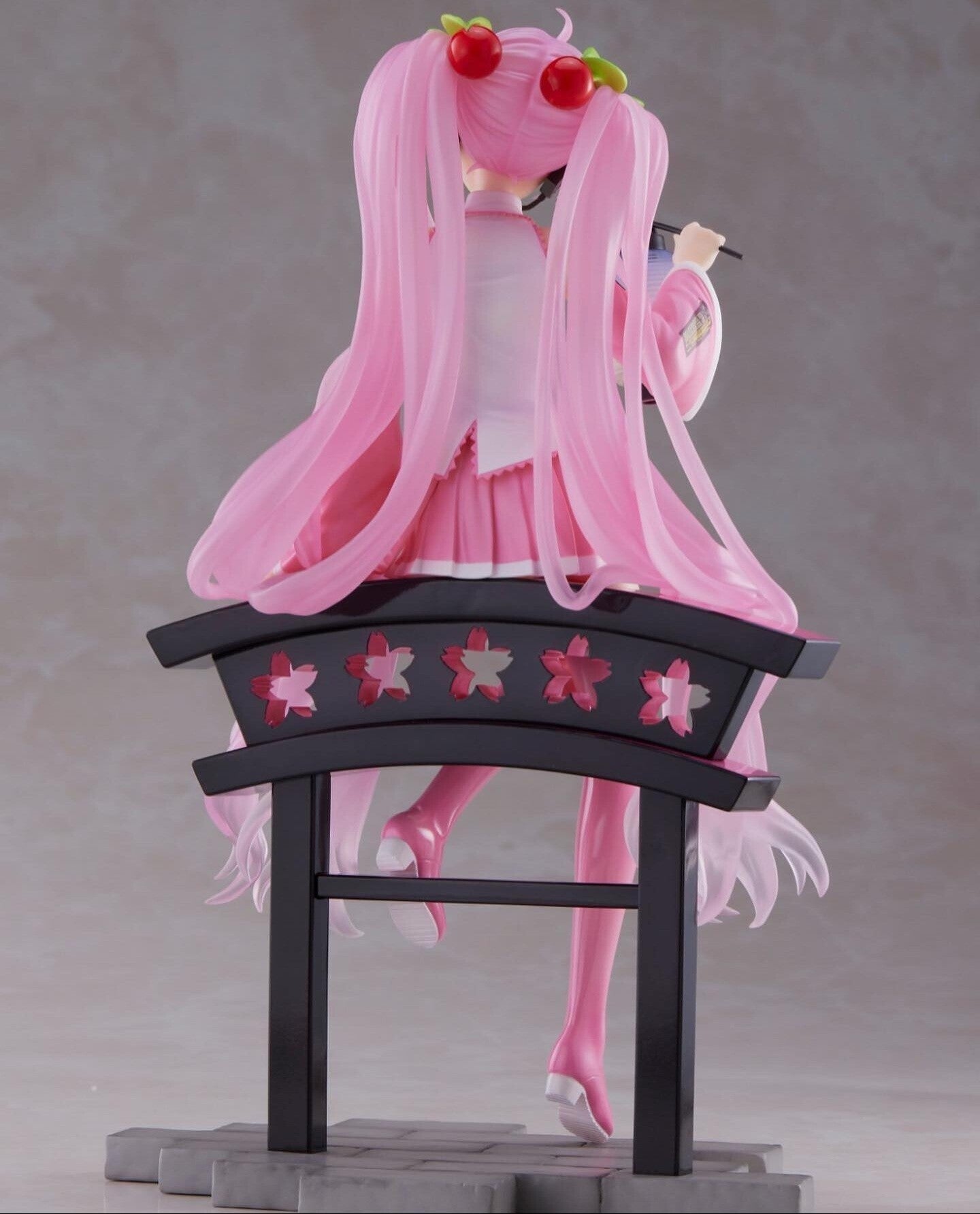 Hatsune Miku - Artist MasterPiece+ - Sakura Lantern Ver. - Prize Figure