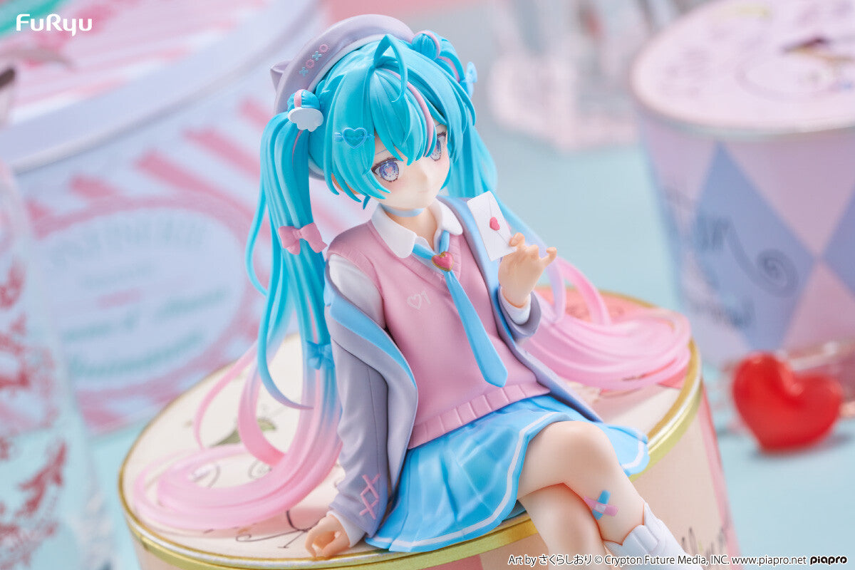 Hatsune Miku - Noodle Stopper Figure - Blazer in Love ver.