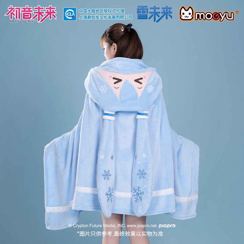 (Pre-Order) Hatsune Miku - Moeyu - Snow Miku Hooded Blanket
