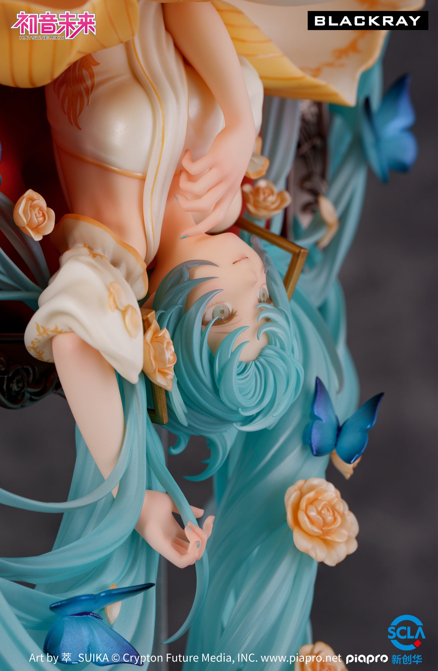 (Pre-Order) Hatsune Miku - The Portrait's Phantom Melody - Hua Wai Huixiang - 1/7 Scale Figure