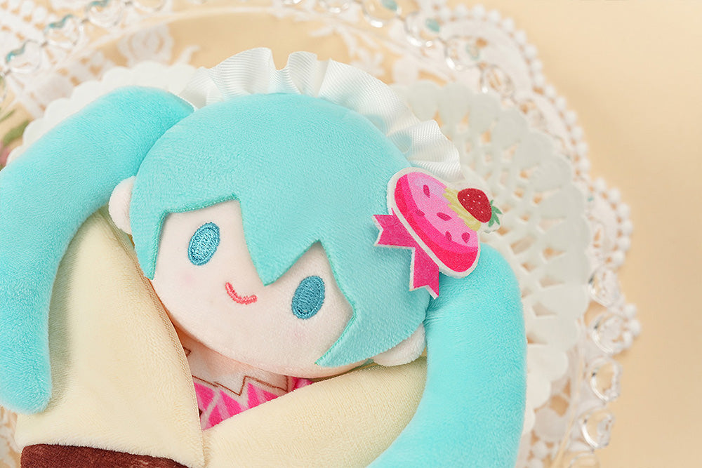 (Pre-Order) Character Vocal Series 01: Hatsune Miku Crêpe Mascot Keychain Plush - B