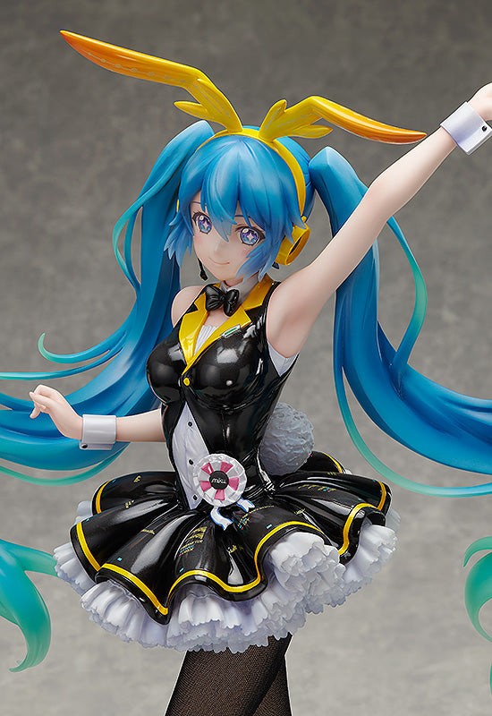 Hatsune Miku: My Dear Bunny Ver. - 1/4 Scale Figure
