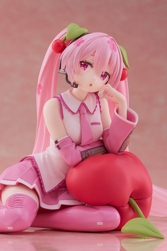 (Pre-Order) Hatsune Miku - Sakura Miku - Desktop Cute Prize Figure (Cherry Cushion Ver.)
