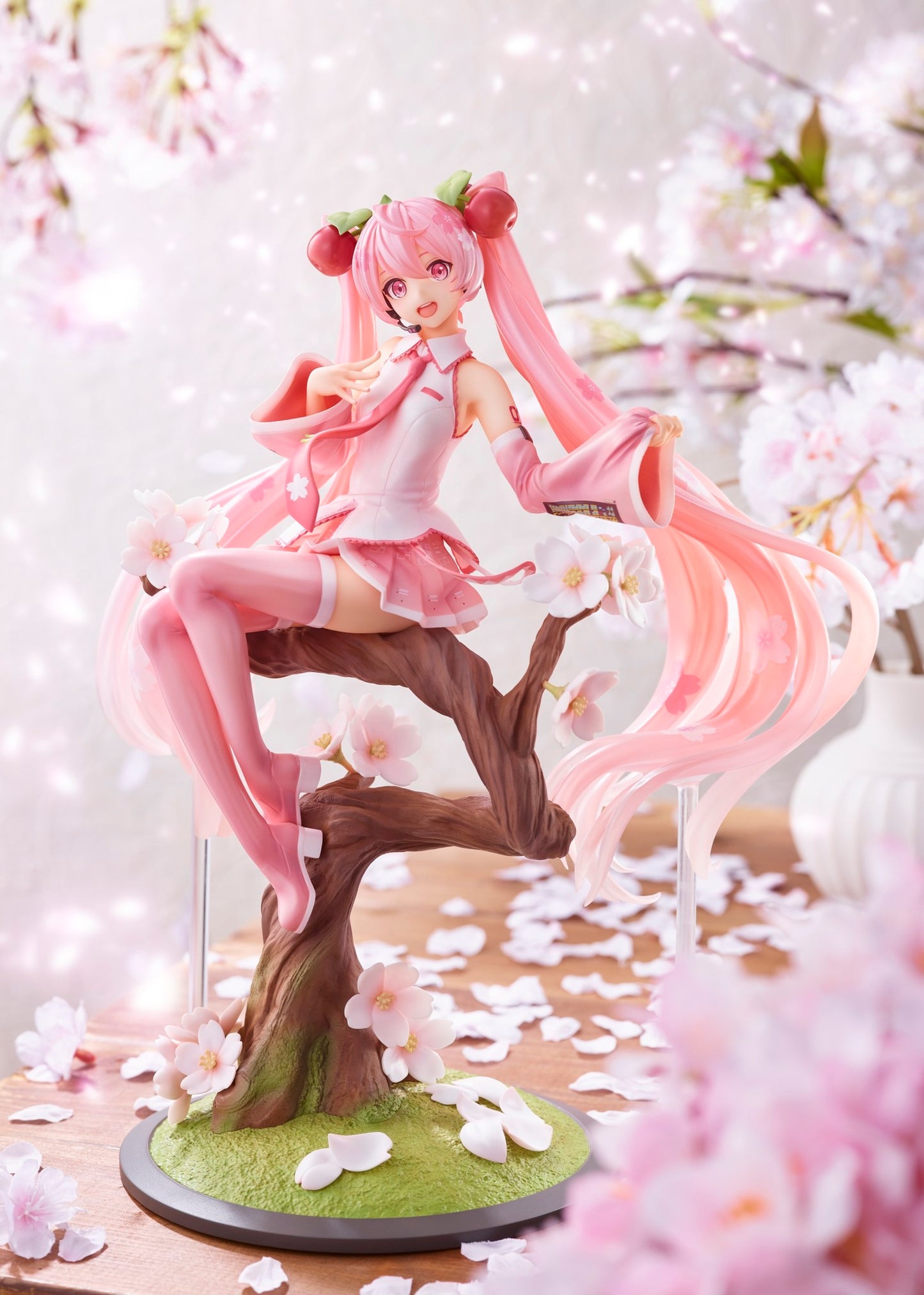 Hatsune Miku - 1/7 - Sakura Fairy ver. - Scale Figure