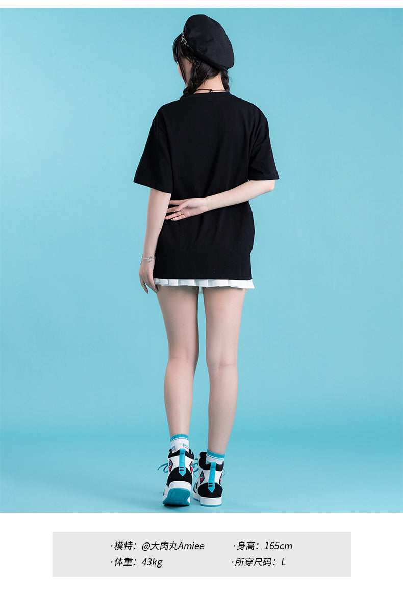 (Pre-Order) Hatsune Miku - Moeyu x Hatsune Miku - 2022 Spring T-Shirt