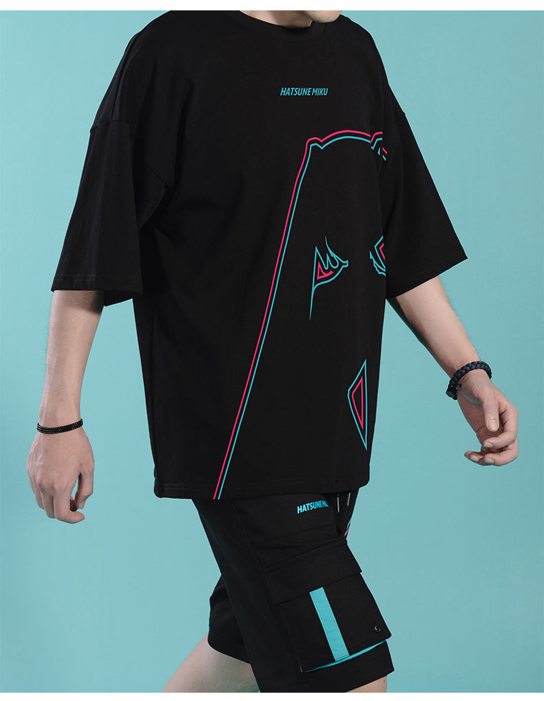 (Pre-Order) Hatsune Miku - Moeyu x Hatsune Miku - 2021 Summer T-Shirt