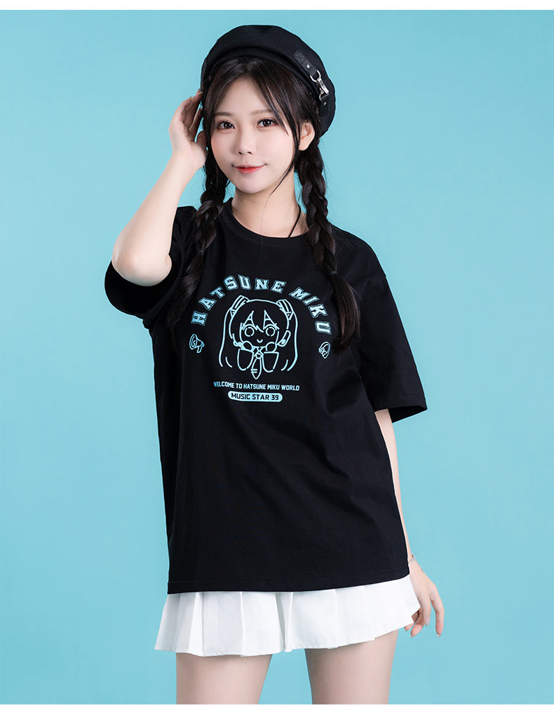 (Pre-Order) Hatsune Miku - Moeyu x Hatsune Miku - 2022 Spring T-Shirt