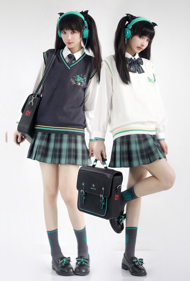 Hatsune Miku - Amahakawa x Hatsune Miku - Vest