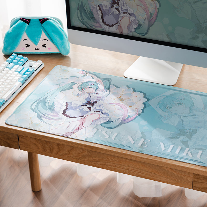 Hatsune Miku - Moeyu - Hatsune Miku 39 - Language Of Flowers Mouse Pad