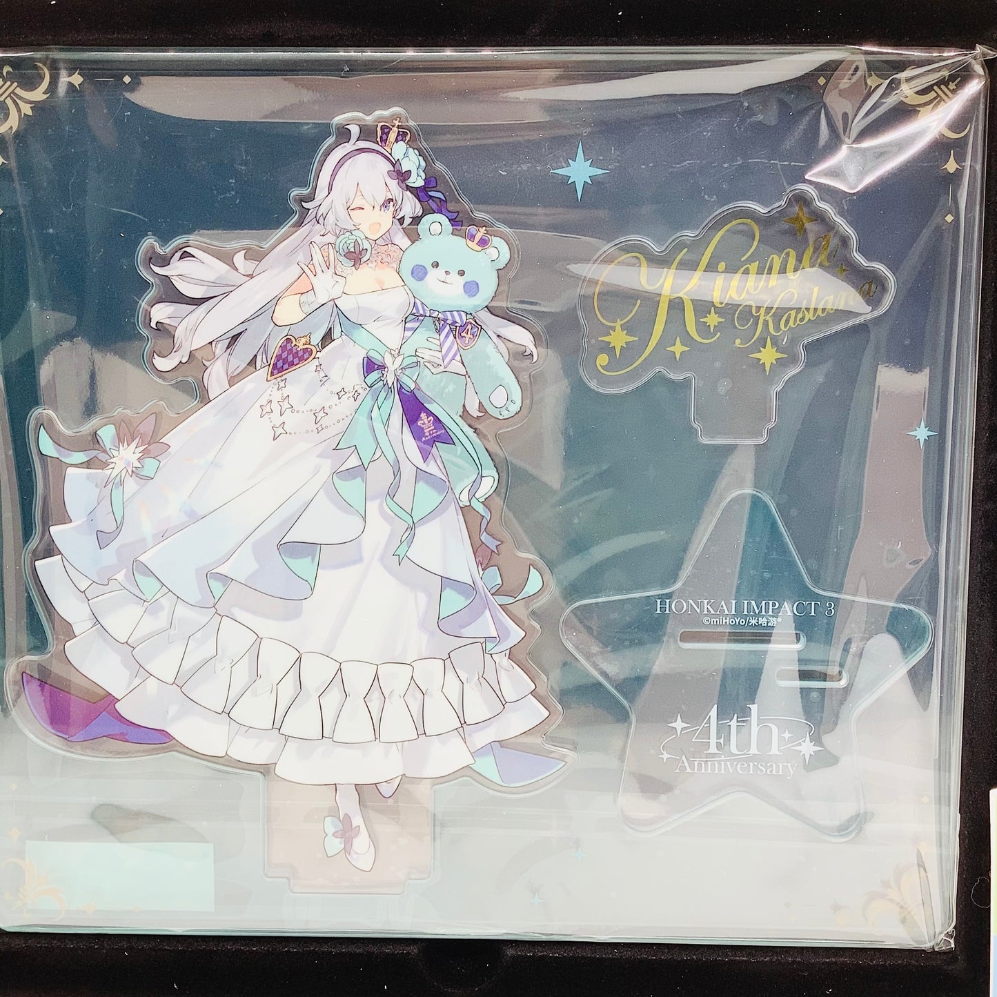 Honkai Impact 3: 4th Anniversary Collectible Box Bundle for Kiana!