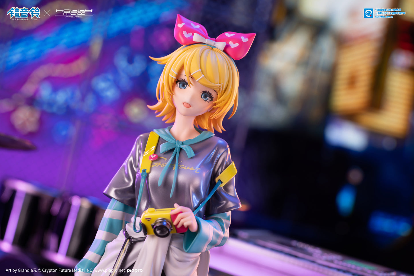 (Pre-Order) Hatsune Miku - Kagamine Rin - 1/7 Scale Figure - Street Chic Ver.