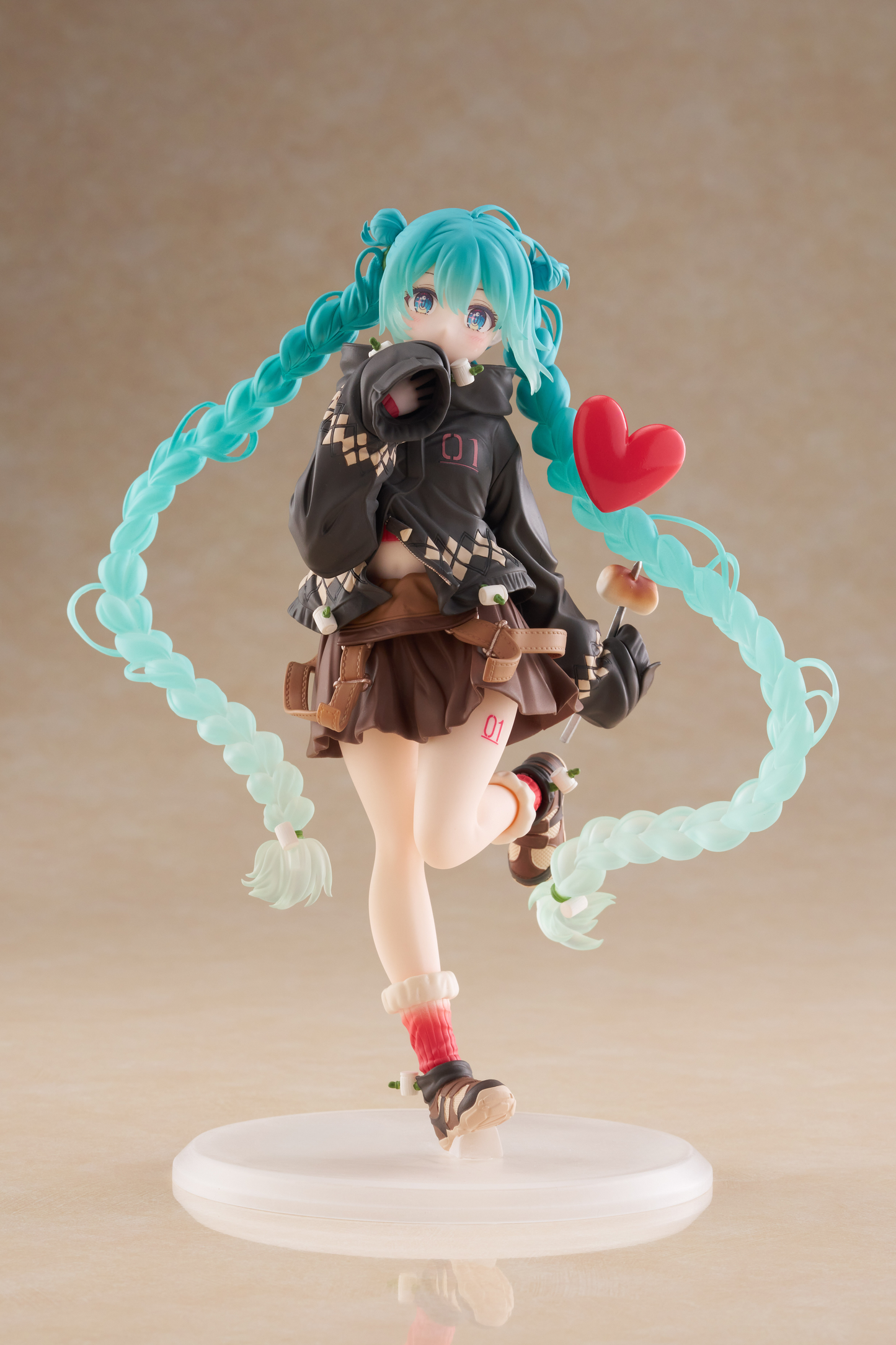 (Pre-Order) Hatsune Miku Prize Figure - Fashion (Outdoor Ver.)