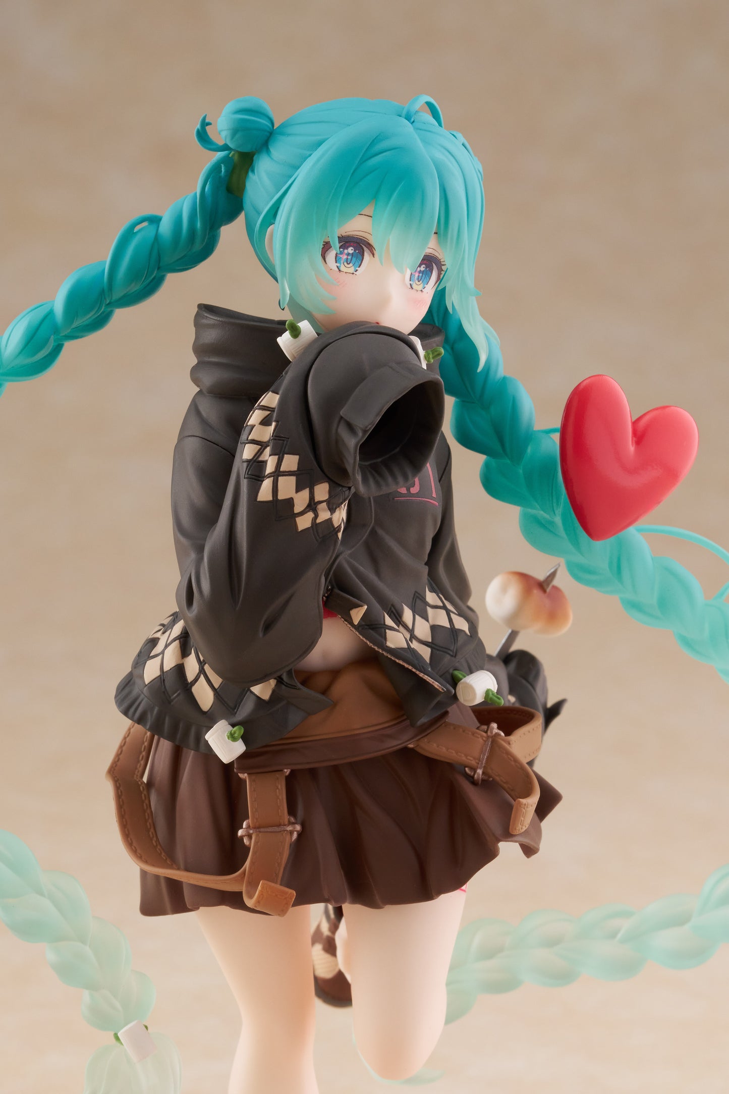 (Pre-Order) Hatsune Miku Prize Figure - Fashion (Outdoor Ver.)