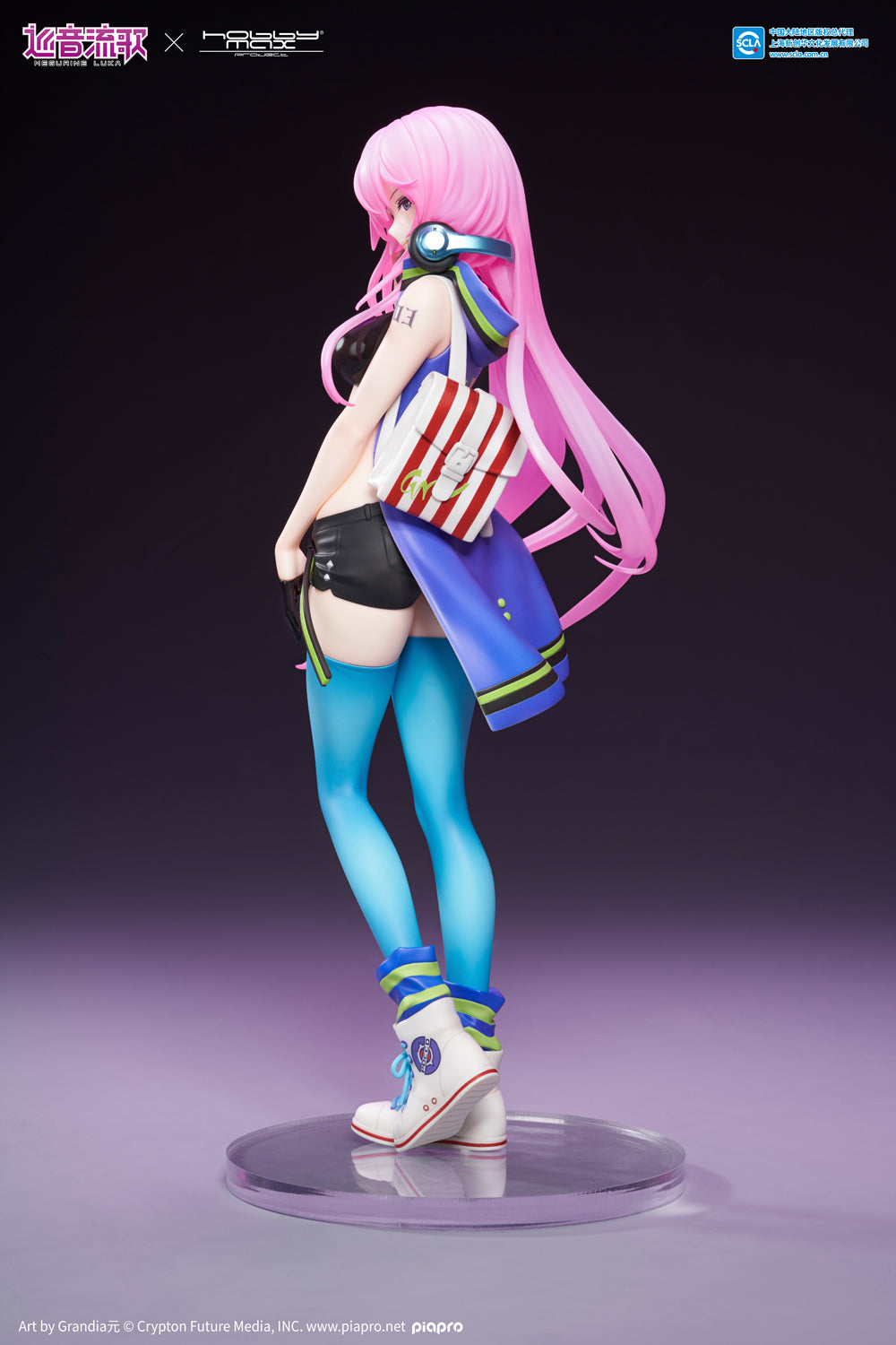 (Pre-Order) Hatsune Miku - Megurine Luka - 1/7 Scale Figure - Street Chic Ver.