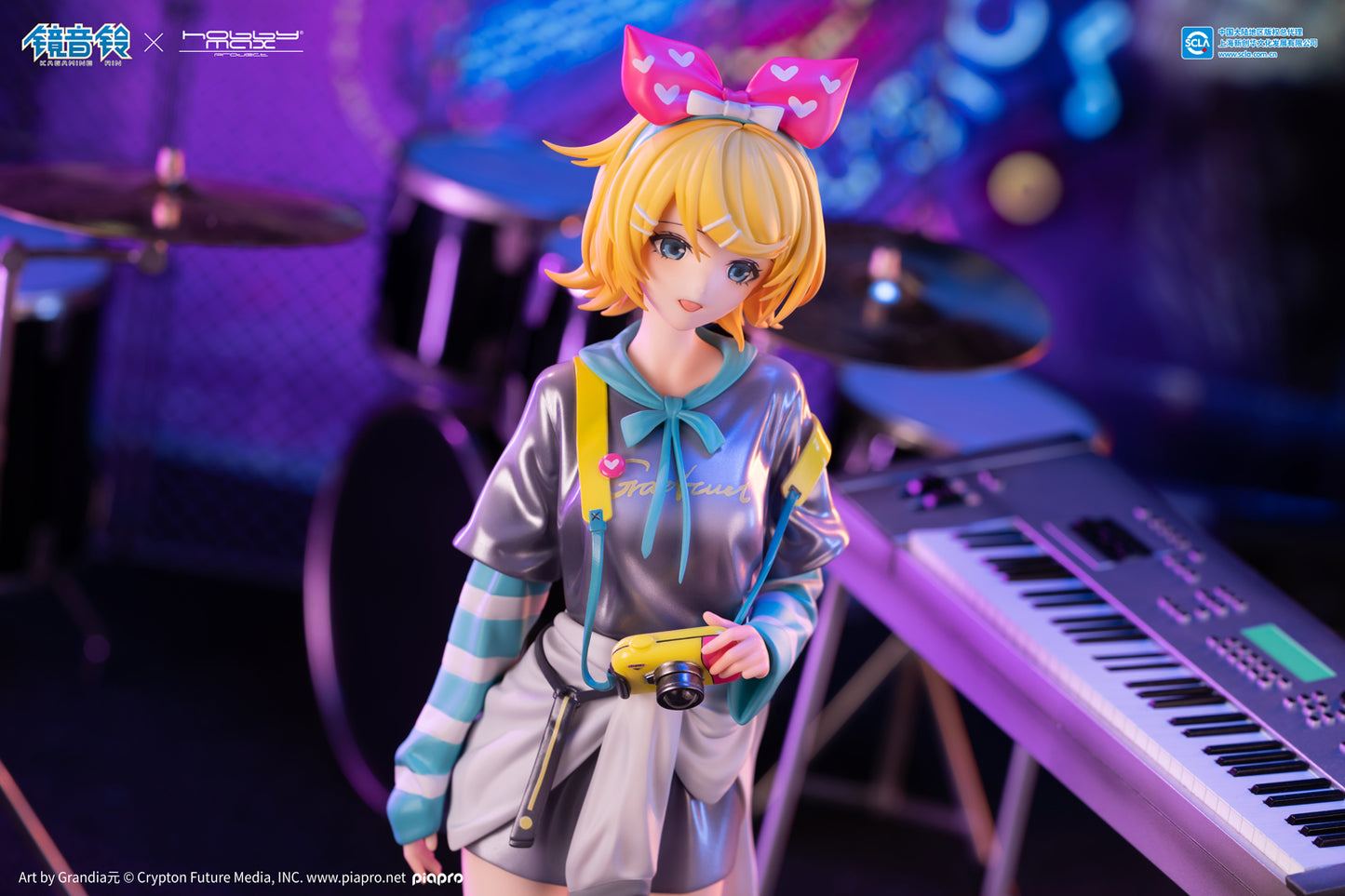 (Pre-Order) Hatsune Miku - Kagamine Rin - 1/7 Scale Figure - Street Chic Ver.