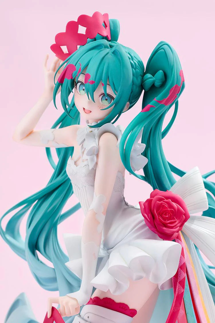 (Pre-Order) Hatsune Miku GT Project G.S. Collection Racing Miku: 15th "Rhapsody" 2010-2025 - 1/7 Scale Figure