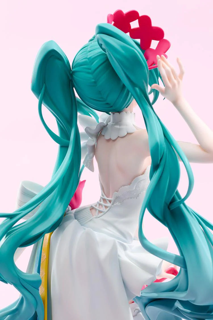 (Pre-Order) Hatsune Miku GT Project G.S. Collection Racing Miku: 15th "Rhapsody" 2010-2025 - 1/7 Scale Figure