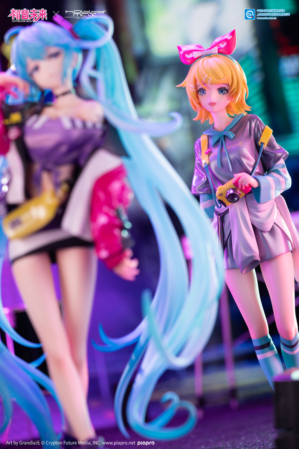 (Pre-Order) Hatsune Miku - Kagamine Rin - 1/7 Scale Figure - Street Chic Ver.