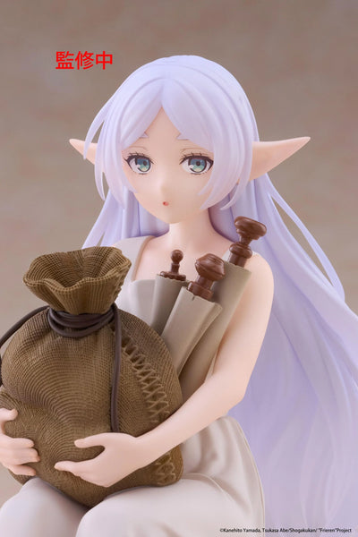 (Pre-Order) Frieren: Beyond Journey's End Desktop Cute Prize Figure - Frieren (In training Ver.)