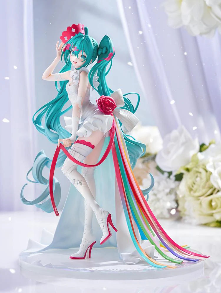 (Pre-Order) Hatsune Miku GT Project G.S. Collection Racing Miku: 15th "Rhapsody" 2010-2025 - 1/7 Scale Figure