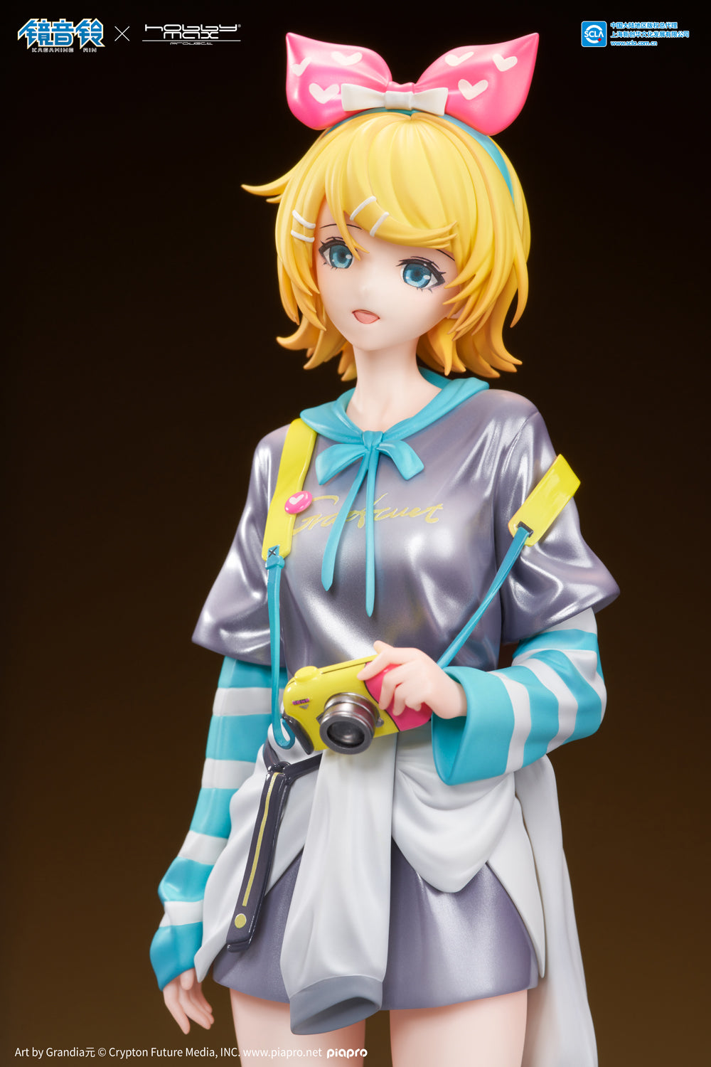 (Pre-Order) Hatsune Miku - Kagamine Rin - 1/7 Scale Figure - Street Chic Ver.