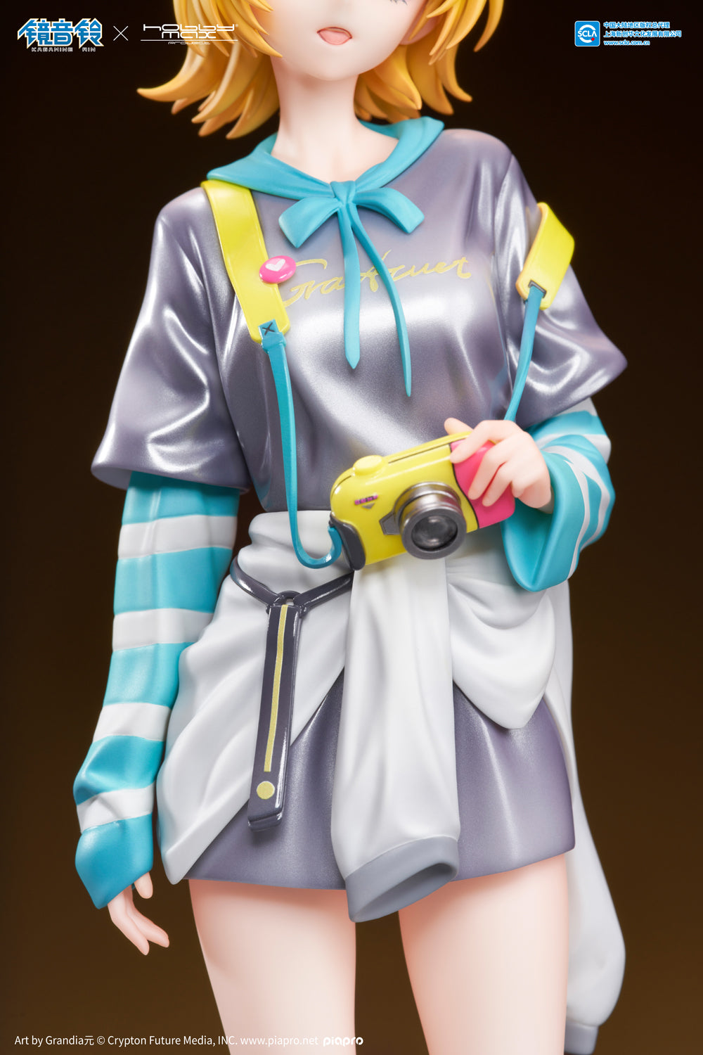 (Pre-Order) Hatsune Miku - Kagamine Rin - 1/7 Scale Figure - Street Chic Ver.