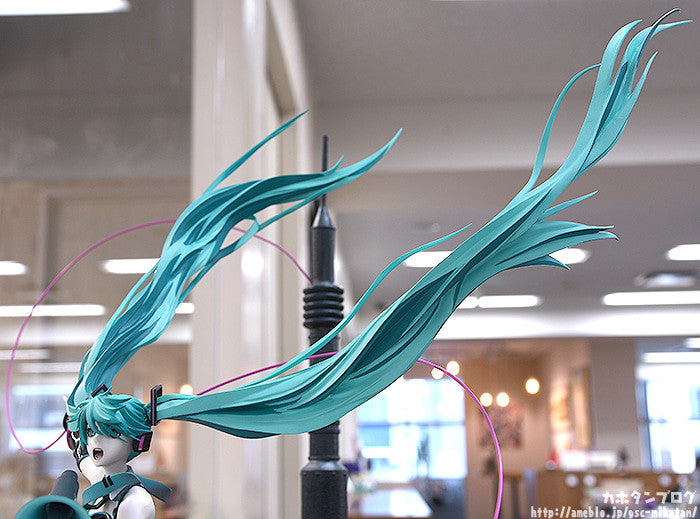 Hatsune Miku - 1/8 Scale Figure - Love is War, Refined Ver.