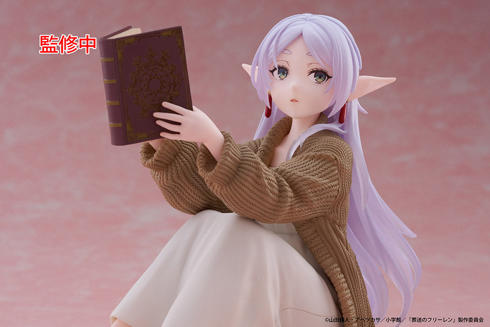 (Pre-Order) Frieren: Beyond Journey's End - Desktop Cute Prize Figure - Frieren (Roomwear Ver.)