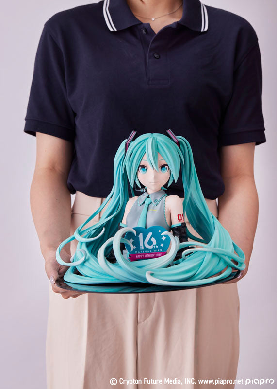 Hatsune Miku - Bust - 16th Anniversary Ver. - Nonscale Figure