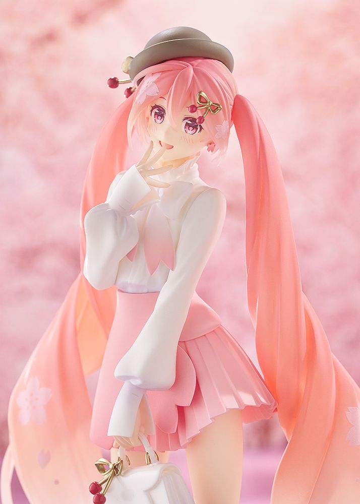 (Pre-Order) Hatsune Miku - POP UP PARADE Figure - Sakura Miku: Hanami Outfit Ver.