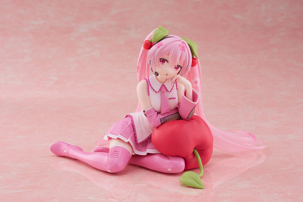 (Pre-Order) Hatsune Miku - Sakura Miku - Desktop Cute Prize Figure (Cherry Cushion Ver.)