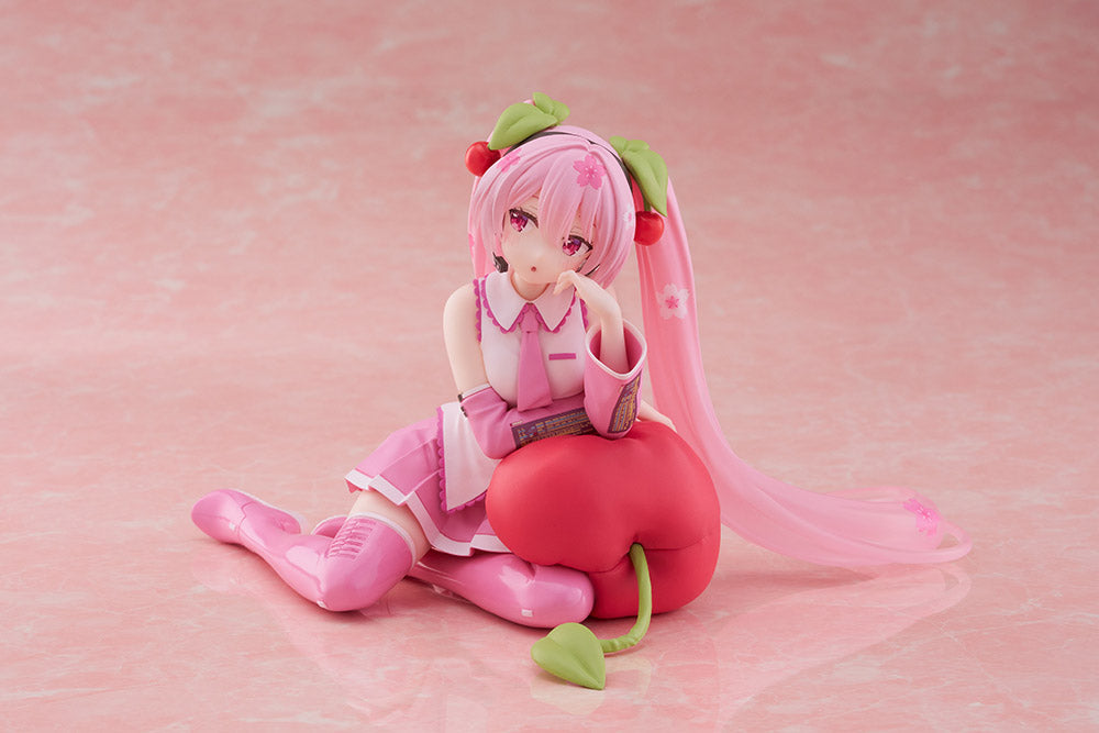 (Pre-Order) Hatsune Miku - Sakura Miku - Desktop Cute Prize Figure (Cherry Cushion Ver.)
