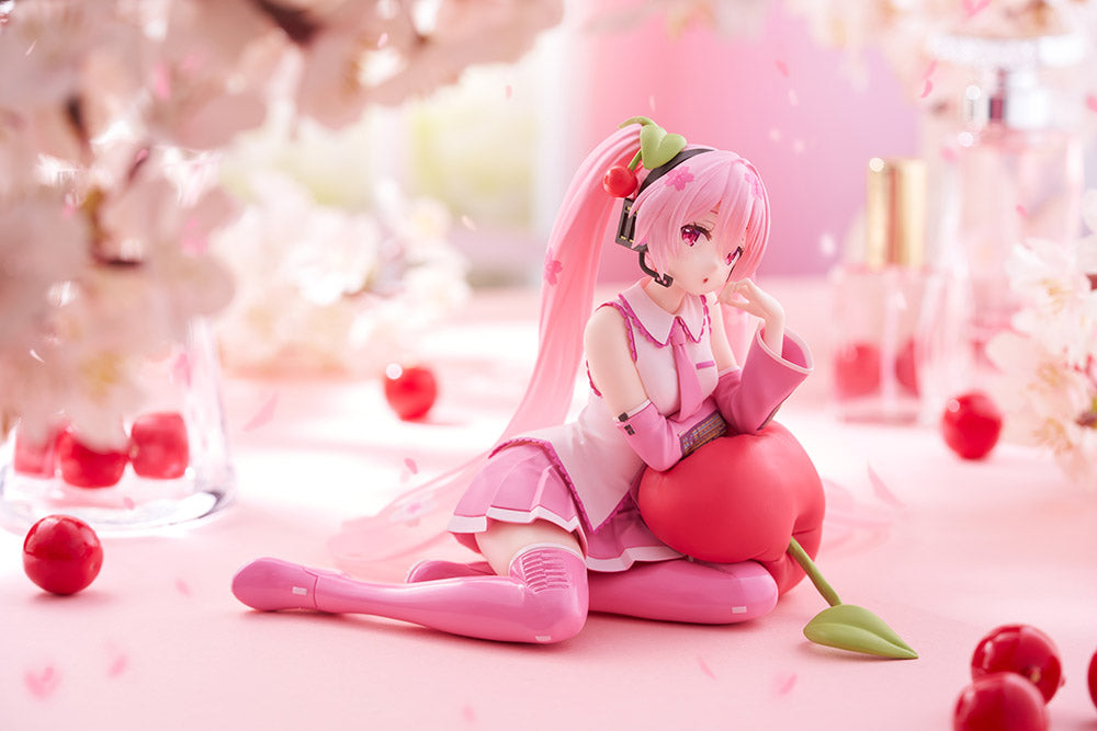 (Pre-Order) Hatsune Miku - Sakura Miku - Desktop Cute Prize Figure (Cherry Cushion Ver.)