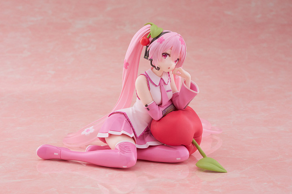(Pre-Order) Hatsune Miku - Sakura Miku - Desktop Cute Prize Figure (Cherry Cushion Ver.)