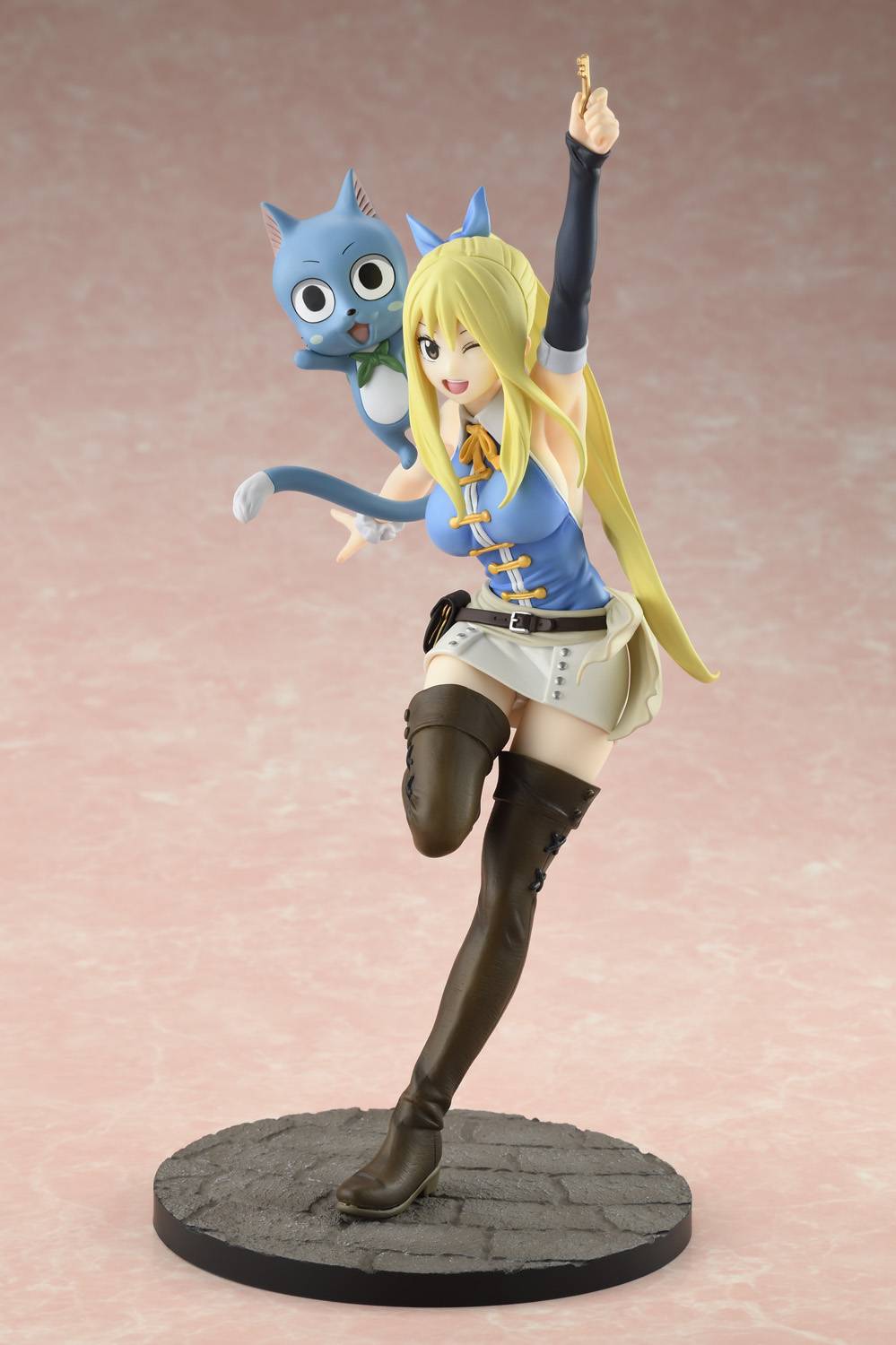 Fairy Tail: Final Series - Lucy Heartfilia (Winking Ver.) 1/8 Scale Figure